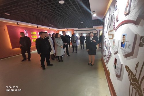 P01127-143136(1)_副本.jpg